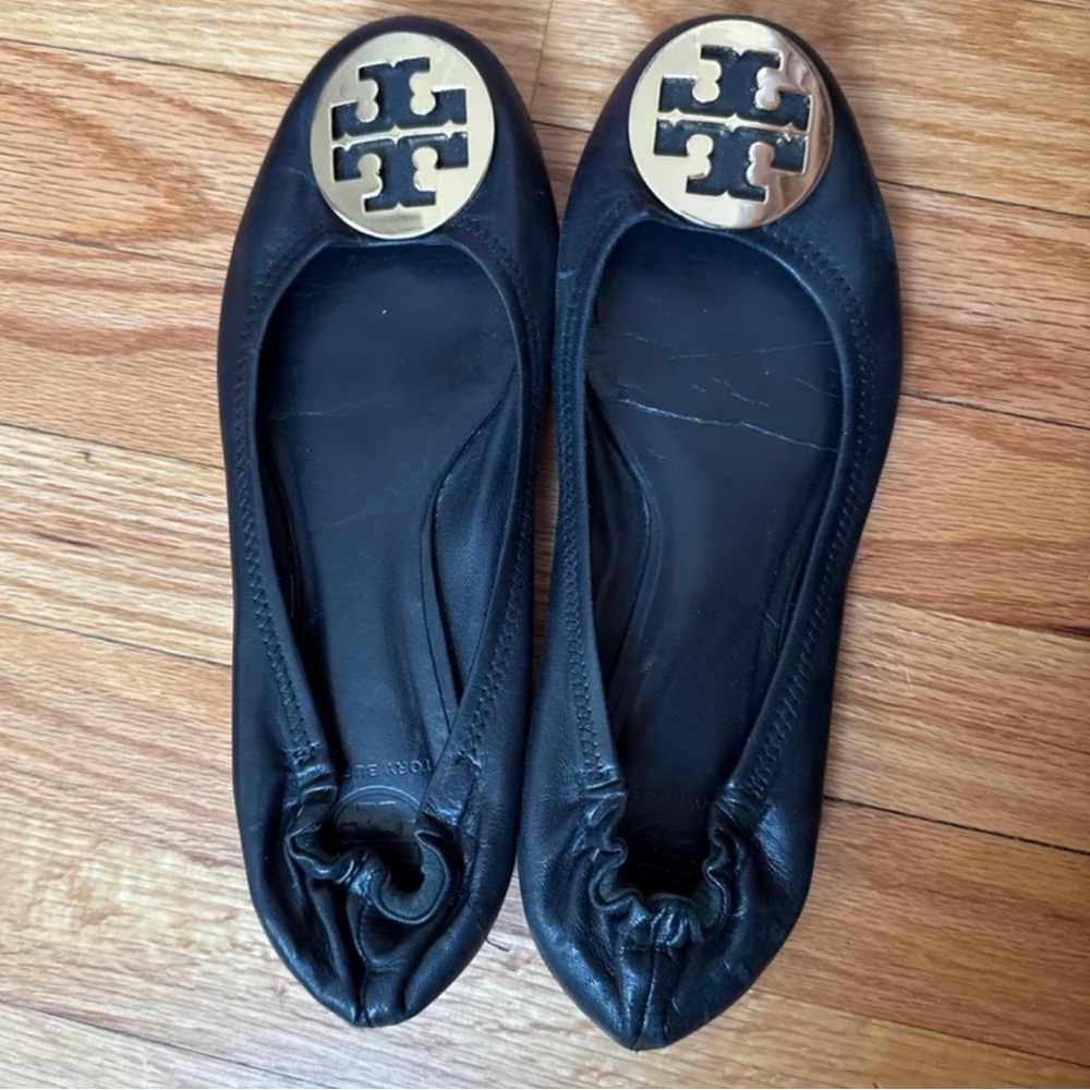 Tory Burch Black Leather Flats with Gold Logo - Picture 2 of 12